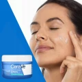 Zel-wodny-intensywnie-nawilzajacy-CeraVe-z-kwasem-hialuronowym-48ml-Dzialanie-nawilzajacy.jpeg